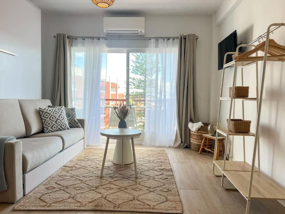 Studio Hola Arenal Platja de Larenal ภายนอก รูปภาพ